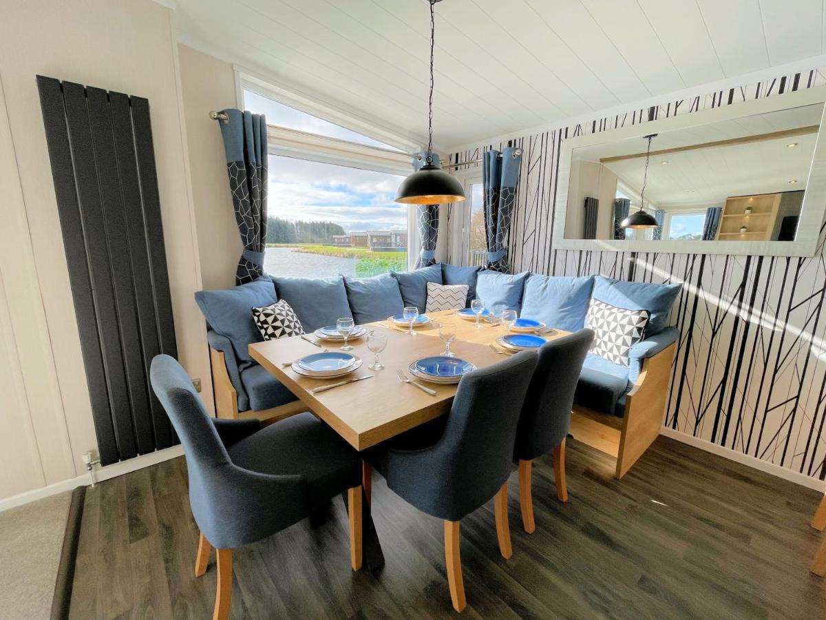 Luxury Lakeside Lodge With Htub Beautiful Views Annan Esterno foto