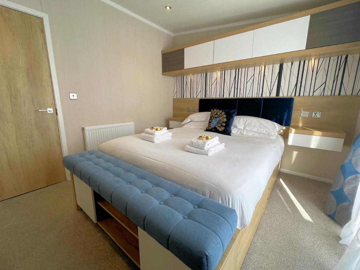 Luxury Lakeside Lodge With Htub Beautiful Views Annan Esterno foto