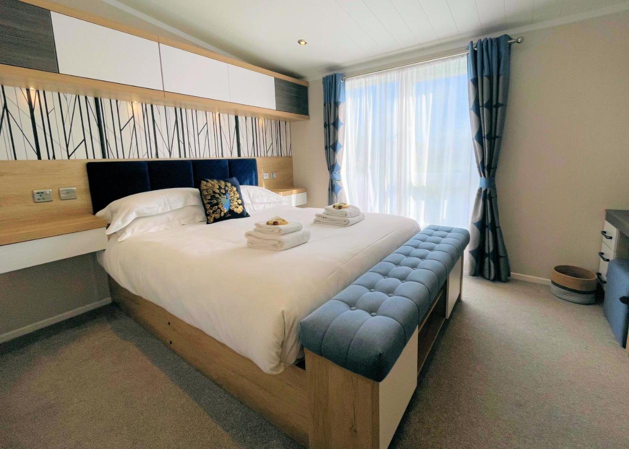 Luxury Lakeside Lodge With Htub Beautiful Views Annan Esterno foto