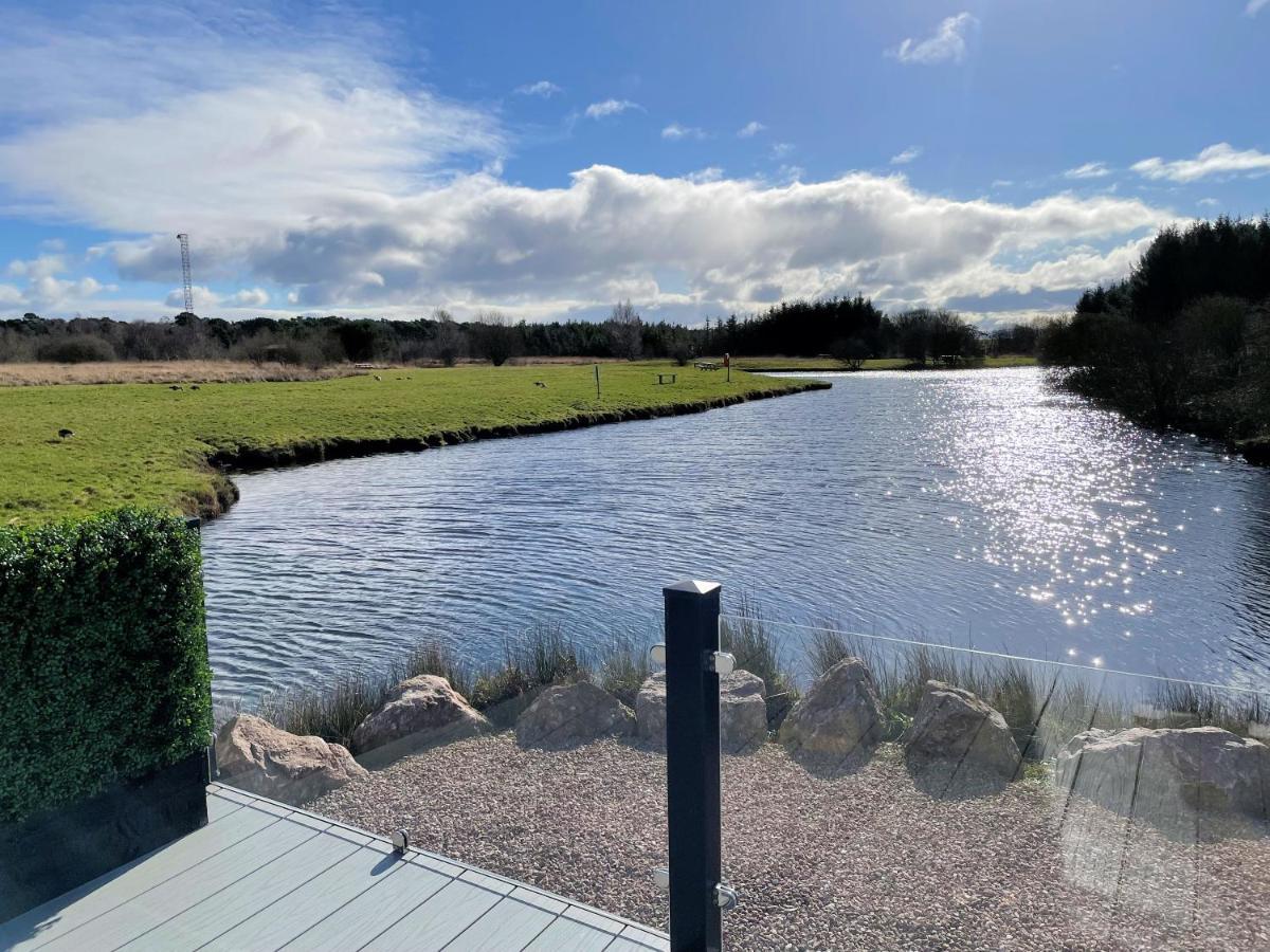 Luxury Lakeside Lodge With Htub Beautiful Views Annan Esterno foto