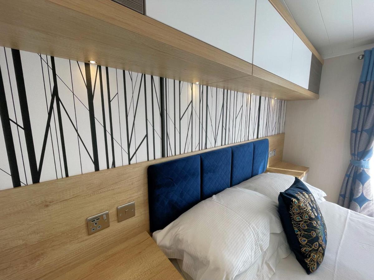 Luxury Lakeside Lodge With Htub Beautiful Views Annan Esterno foto